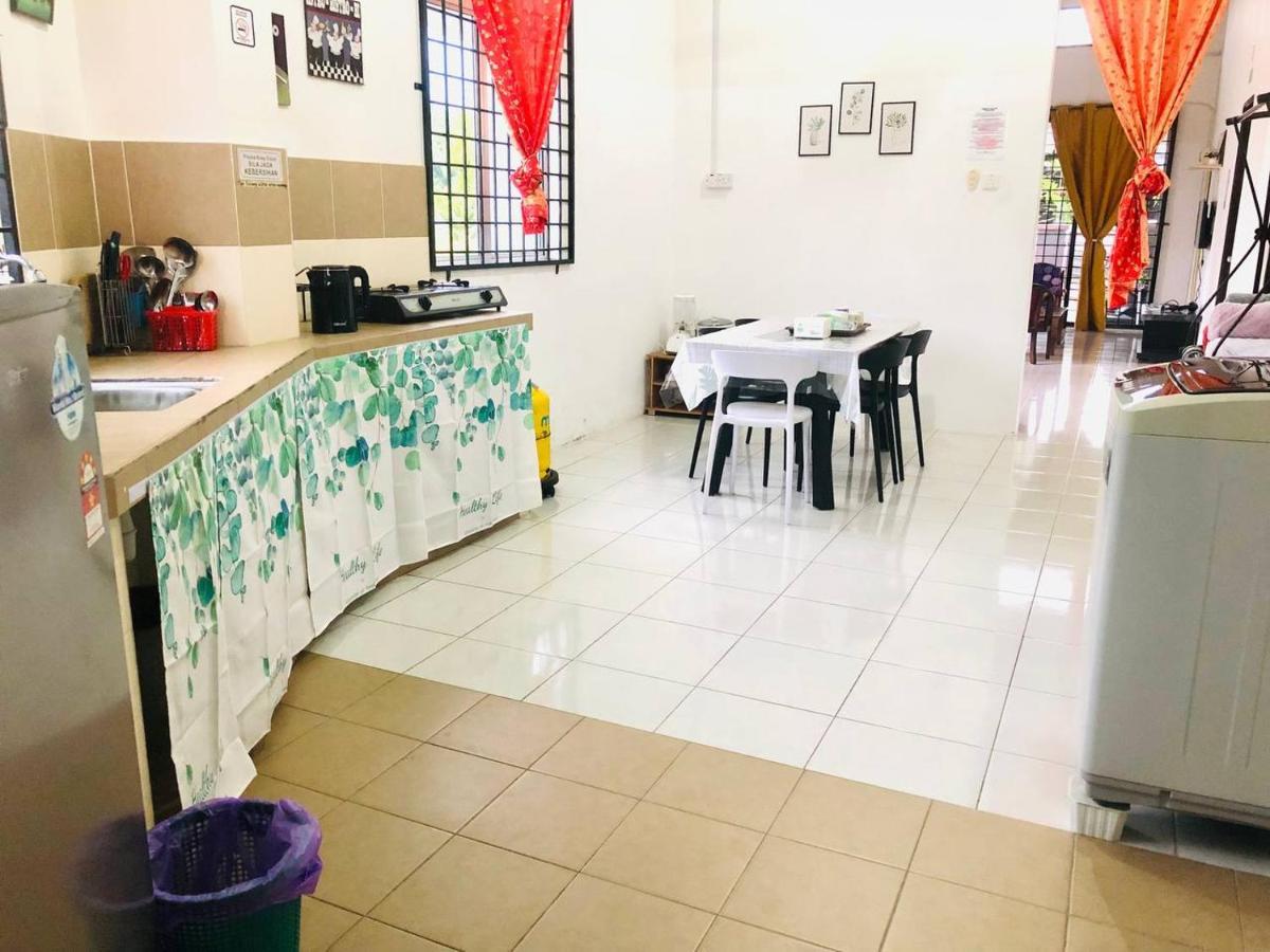Homestay Lestary Near Taiping Fast Wifi Netflix Kültér fotó